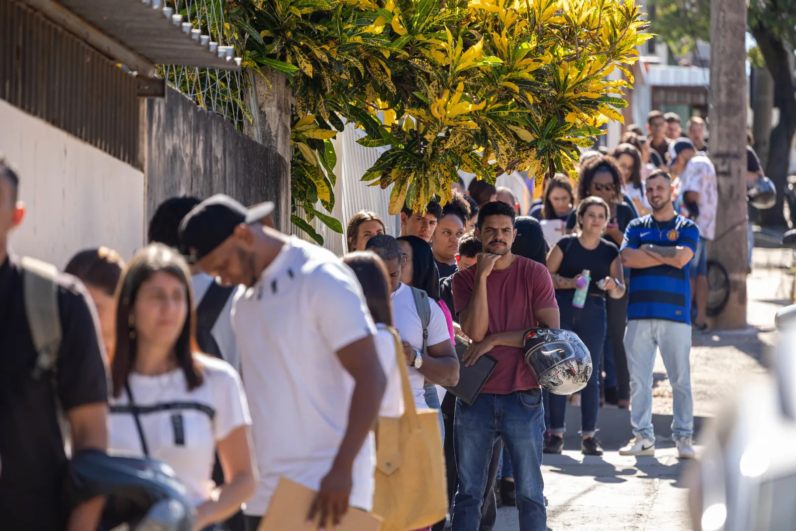 1.275 entrevistas em um dia: Emprego da Gente chega ao bairro Retiro