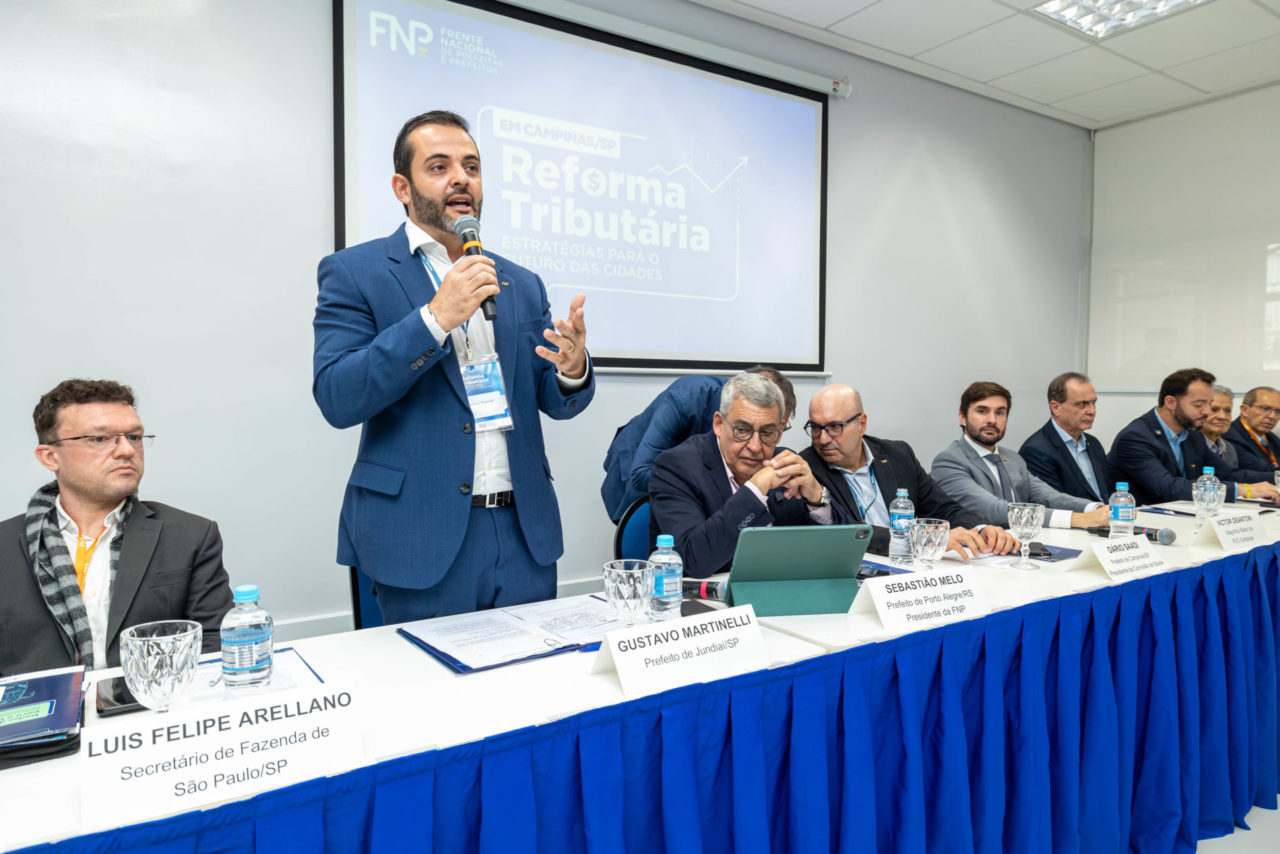Jundiaí participa de encontro de prefeitos