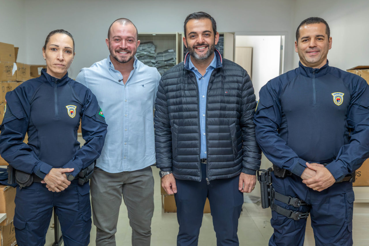 Guarda de Jundiaí recebe uniformes de padrão internacional