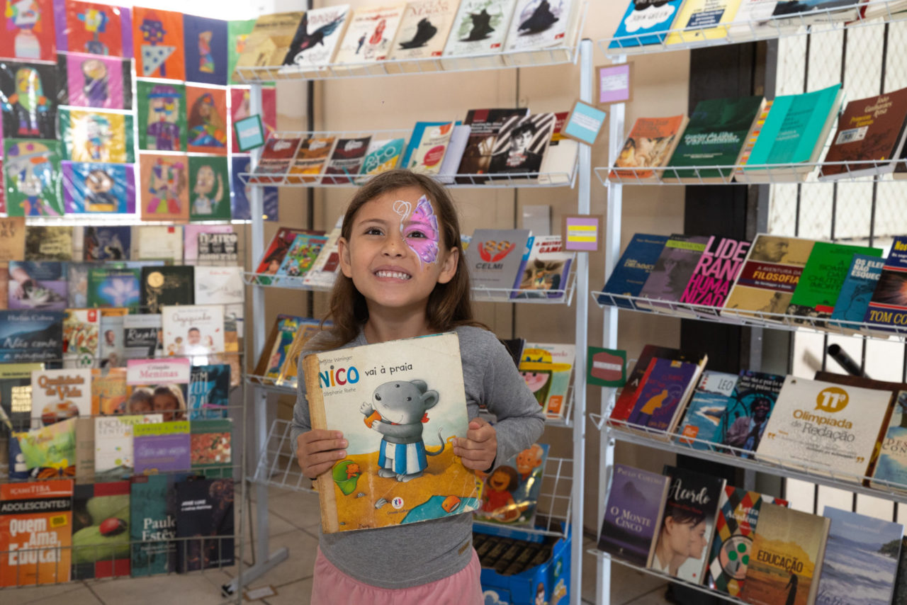 Doação de livros amplia acesso à leitura e fortalece ações culturais em Jundiaí