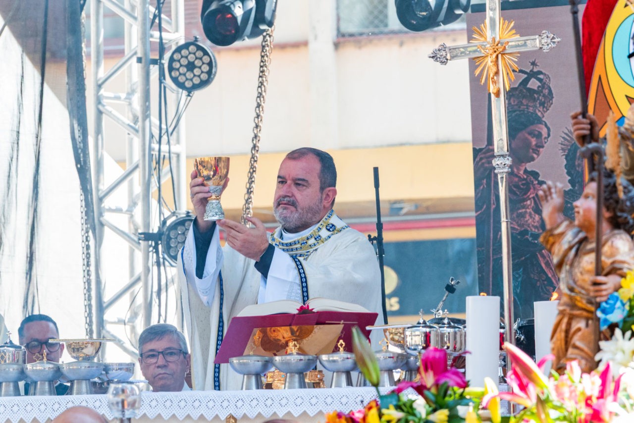 Nossa Senhora do Desterro reúne gerações e preserva tradição local