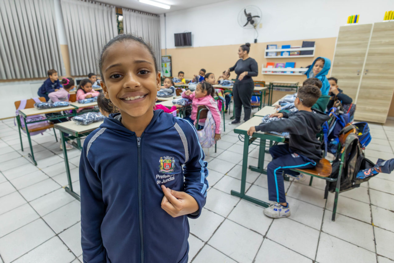 Jundiaí prepara voucher para uniformes escolares em 2027