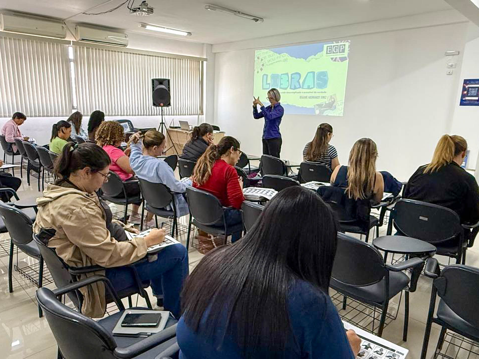 Curso de Libras em Jundiaí capacita 23 servidoras