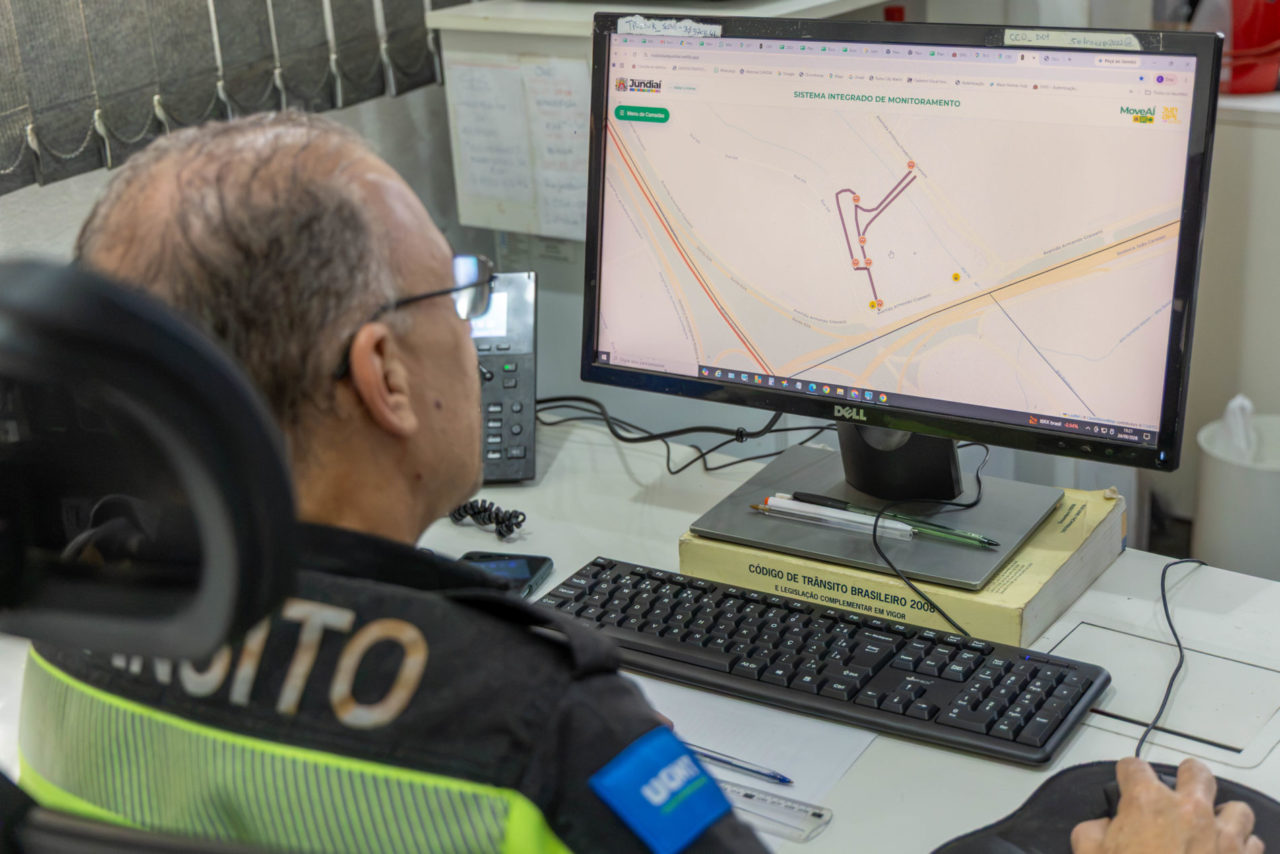 Jundiaí amplia monitoramento do trânsito em tempo real