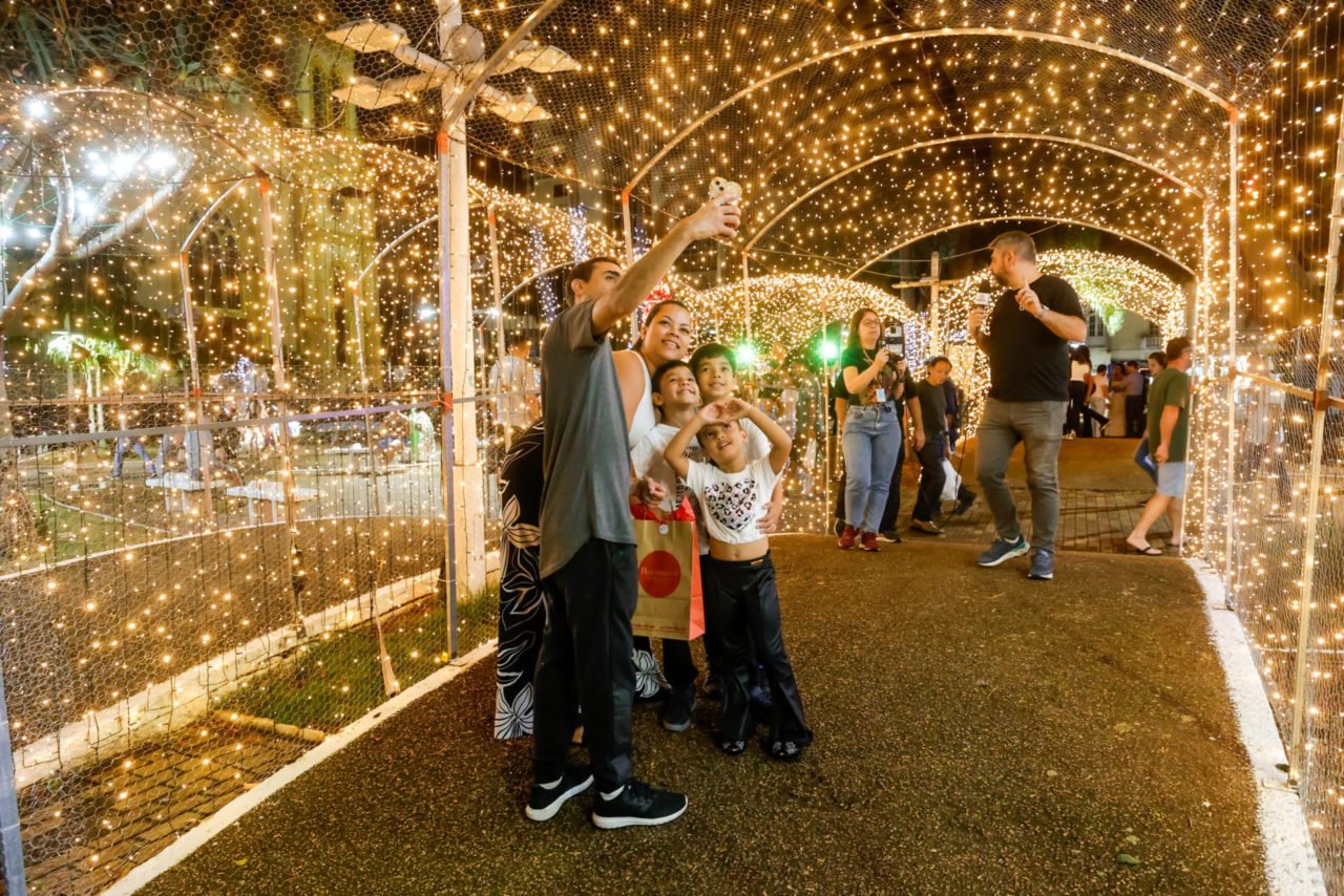 Natal Luz 2025 transforma o Centro de Jundiaí em polo cultural e de lazer