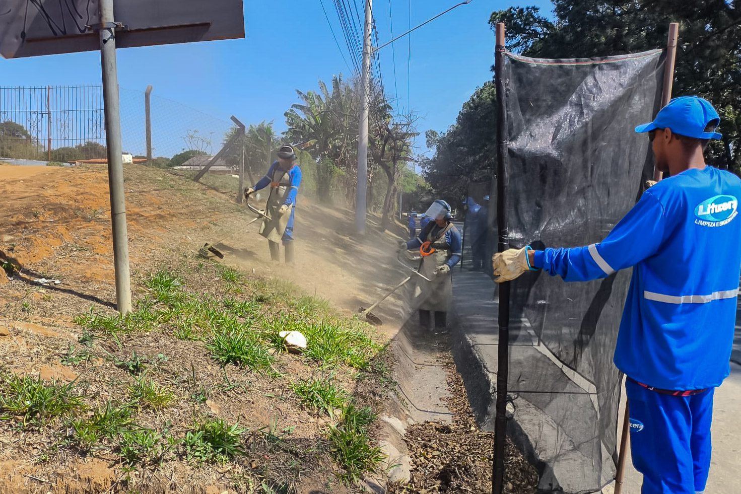 Mutirão “Quem Ama, Cuida” reforça zeladoria na Região Oeste