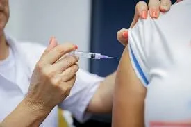 Vacinação no Centro de Jundiaí oferece proteção ampliada neste sábado (6)